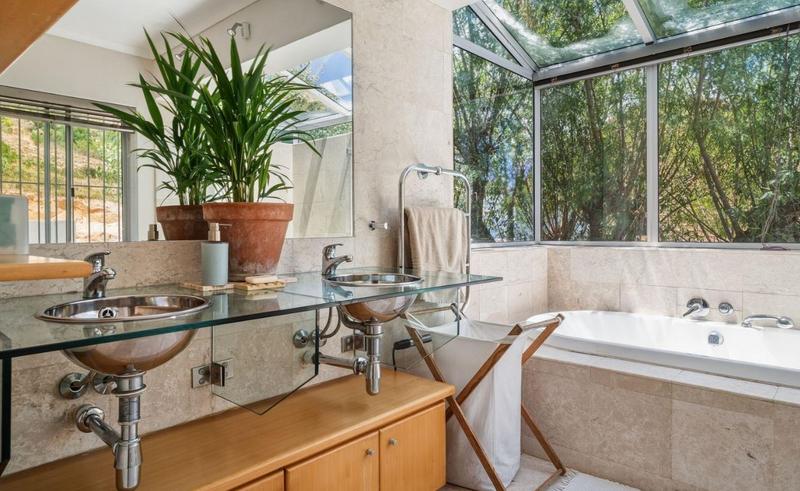 4 Bedroom Property for Sale in Hout Bay Western Cape